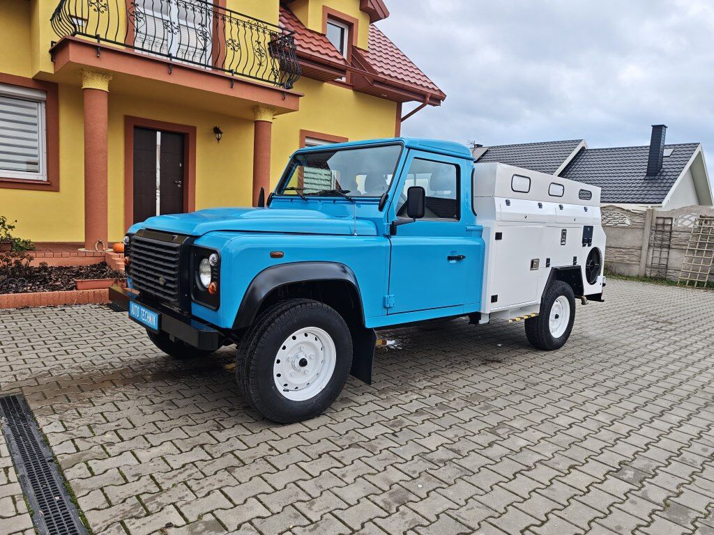 Land Rover Defender 130 RIVARD Premium - Saug-/ Spülfahrzeug: das Bild 2 Land Rover Defender 130 RIVARD Premium - Saug-/ Spülfahrzeug: das Bild 2