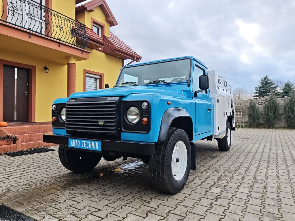 Land Rover Defender 130 RIVARD Premium - Saug-/ Spülfahrzeug: das Bild 1 Land Rover Defender 130 RIVARD Premium - Saug-/ Spülfahrzeug: das Bild 1