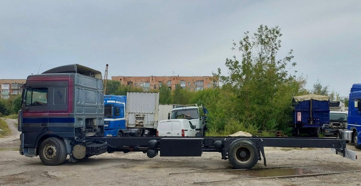 DAF 95XF380 - Fahrgestell LKW: das Bild 3 DAF 95XF380 - Fahrgestell LKW: das Bild 3