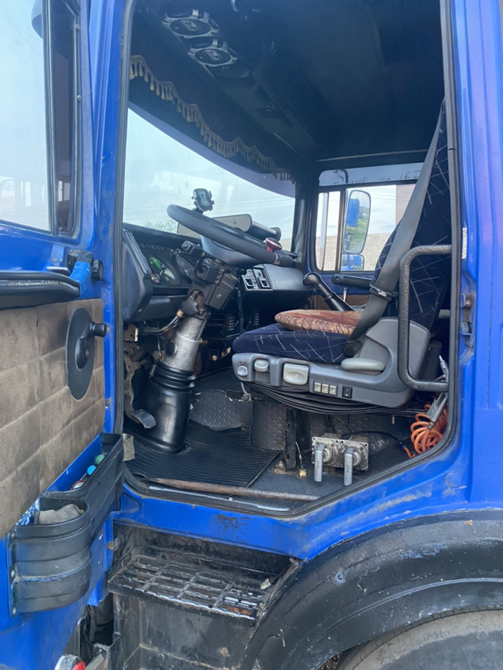 MAN 22.361 - Pritsche LKW: das Bild 3 MAN 22.361 - Pritsche LKW: das Bild 3