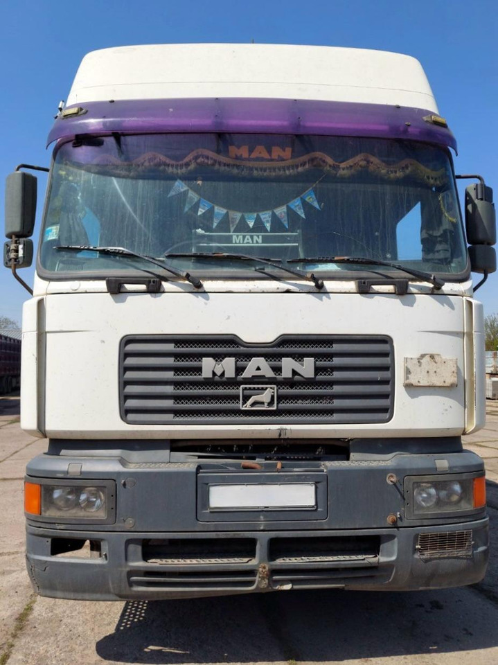 MAN 26.414 - Pritsche LKW: das Bild 3 MAN 26.414 - Pritsche LKW: das Bild 3