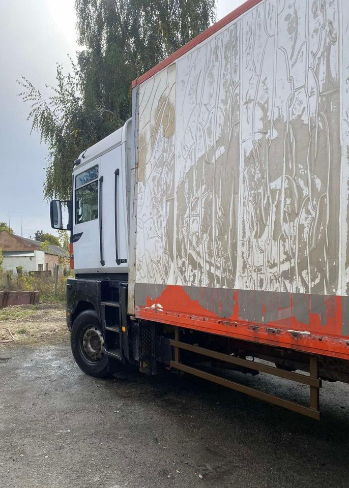 RENAULT Magnum 430 ID1611 - Koffer LKW: das Bild 4 RENAULT Magnum 430 ID1611 - Koffer LKW: das Bild 4