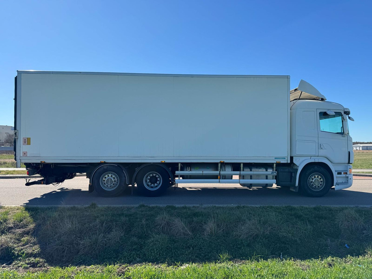 SCANIA G400 - Isotherm LKW: das Bild 3 SCANIA G400 - Isotherm LKW: das Bild 3