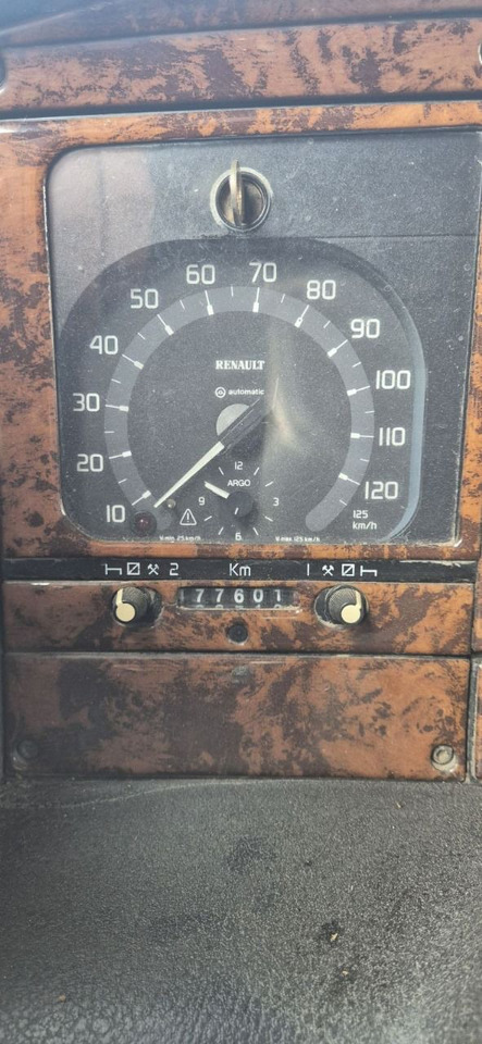 RENAULT Magnum 430 - Sattelzugmaschine: das Bild 4 RENAULT Magnum 430 - Sattelzugmaschine: das Bild 4