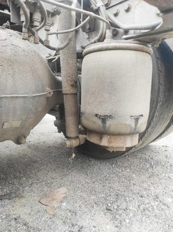 Sattelzugmaschine RENAULT Magnum 440 ID1515S: das Bild 29