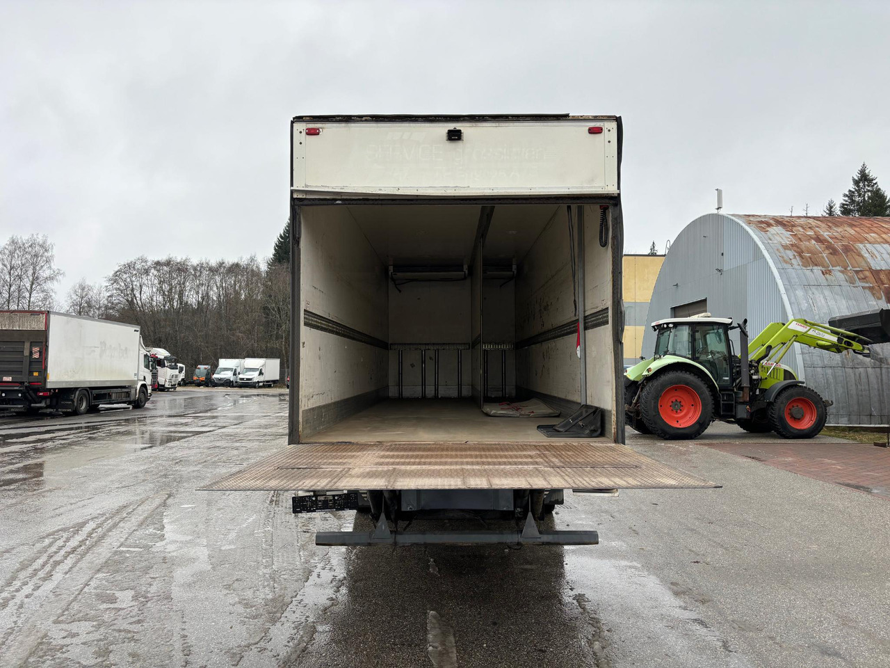 VOLVO FL 240 - Kühlkoffer LKW: das Bild 4 VOLVO FL 240 - Kühlkoffer LKW: das Bild 4