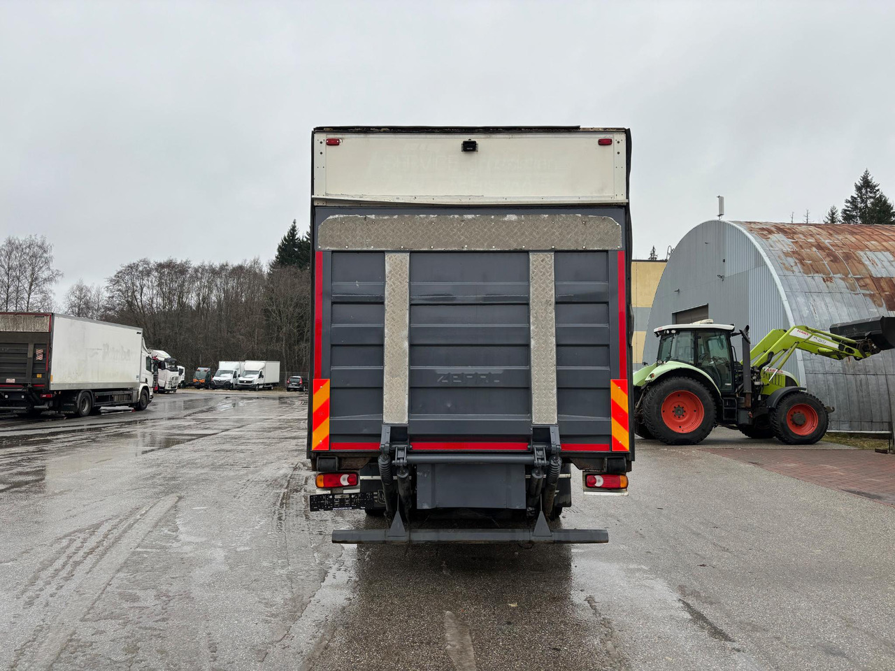 VOLVO FL 240 - Kühlkoffer LKW: das Bild 3 VOLVO FL 240 - Kühlkoffer LKW: das Bild 3