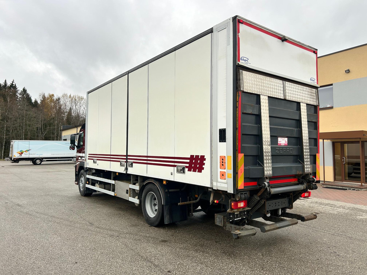VOLVO FM370 - Kühlkoffer LKW: das Bild 5 VOLVO FM370 - Kühlkoffer LKW: das Bild 5