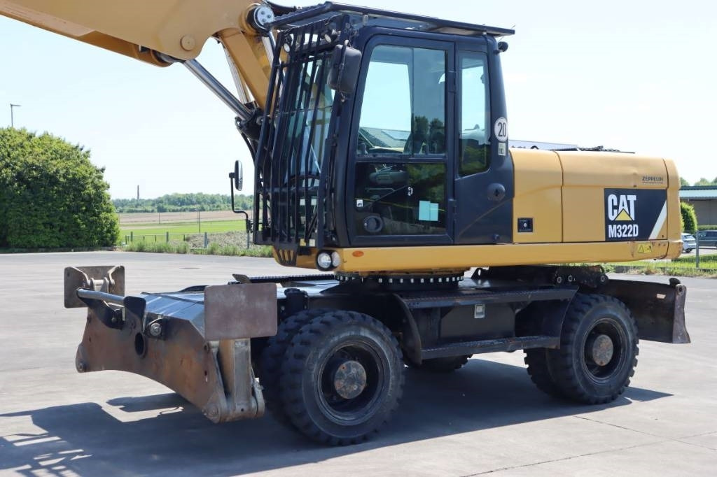 CAT M 322 D - Mobilbagger: das Bild 2 CAT M 322 D - Mobilbagger: das Bild 2