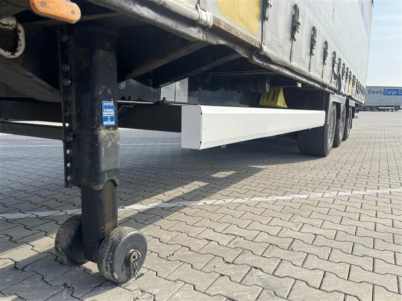 Krone 75x 2015 XL MEGA P400 HUCKEPACK - Koffer Auflieger: das Bild 5 Krone 75x 2015 XL MEGA P400 HUCKEPACK - Koffer Auflieger: das Bild 5