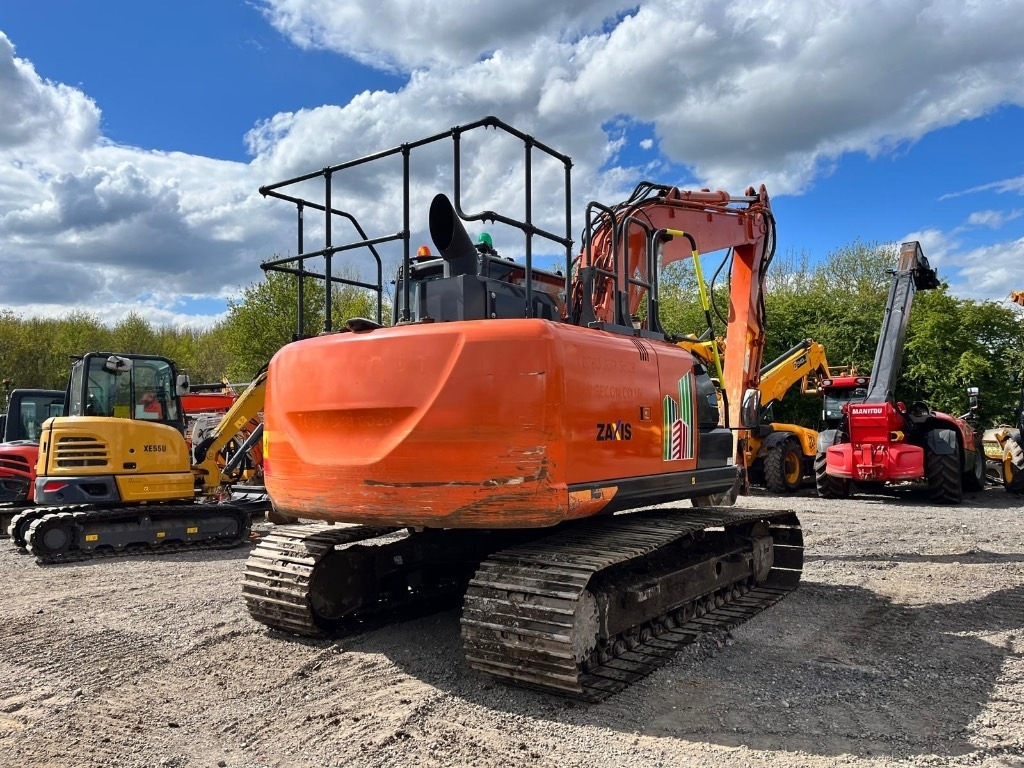 Hitachi ZX 130 LC N-6 - Kettenbagger: das Bild 3 Hitachi ZX 130 LC N-6 - Kettenbagger: das Bild 3