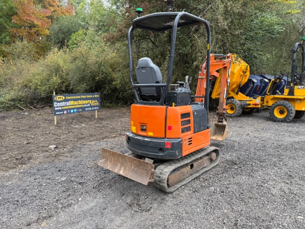Hitachi ZX 19 U-6 - Minibagger: das Bild 4 Hitachi ZX 19 U-6 - Minibagger: das Bild 4