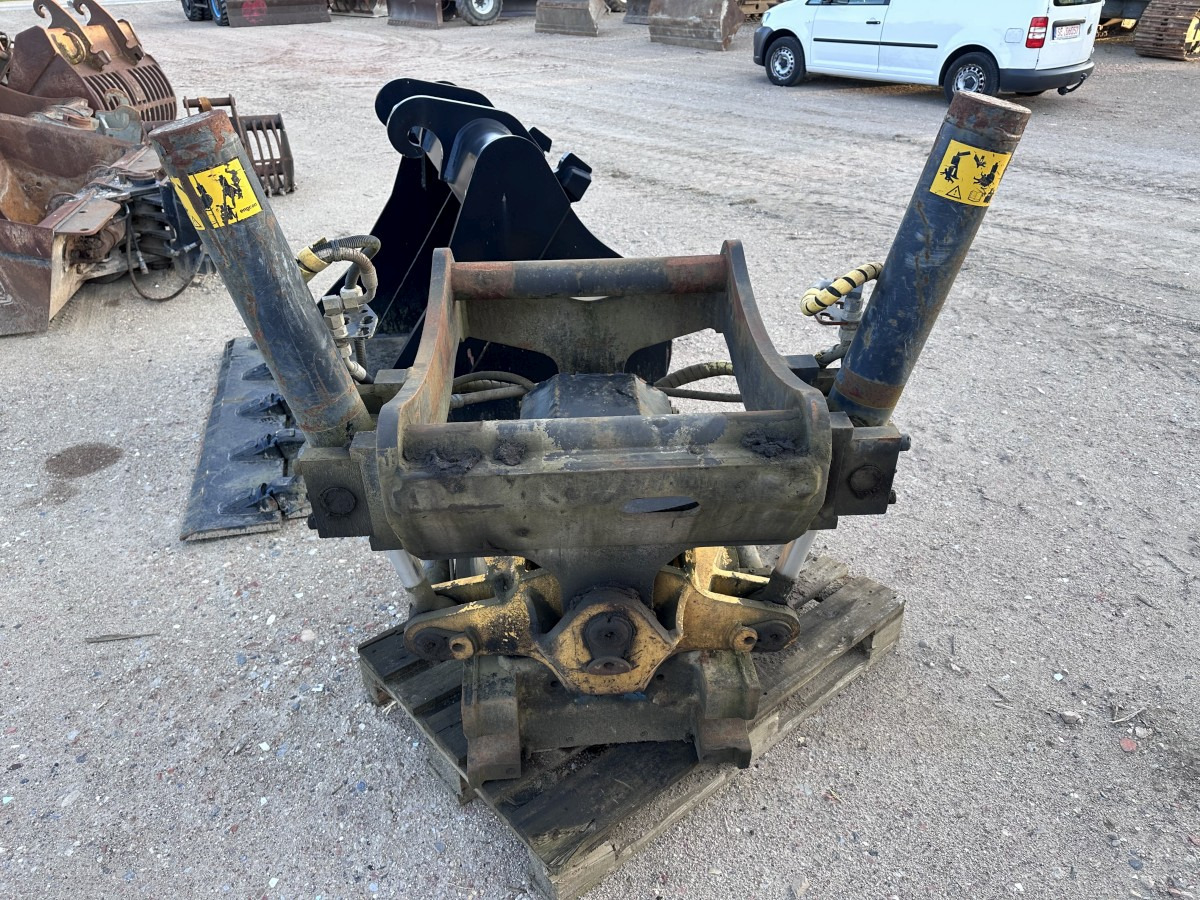 ENGCON EC 30 - S80 GR30 -S80 - SVAB Engcon Rototilt - Tiltrotator - Tiltrotator: das Bild 3 ENGCON EC 30 - S80 GR30 -S80 - SVAB Engcon Rototilt - Tiltrotator - Tiltrotator: das Bild 3