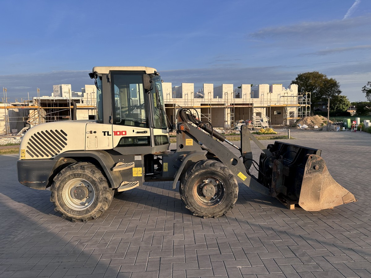 TEREX TL 100 - 30 Km/h Schaufel + Palettengabel Top ! - Radlader: das Bild 2 TEREX TL 100 - 30 Km/h Schaufel + Palettengabel Top ! - Radlader: das Bild 2