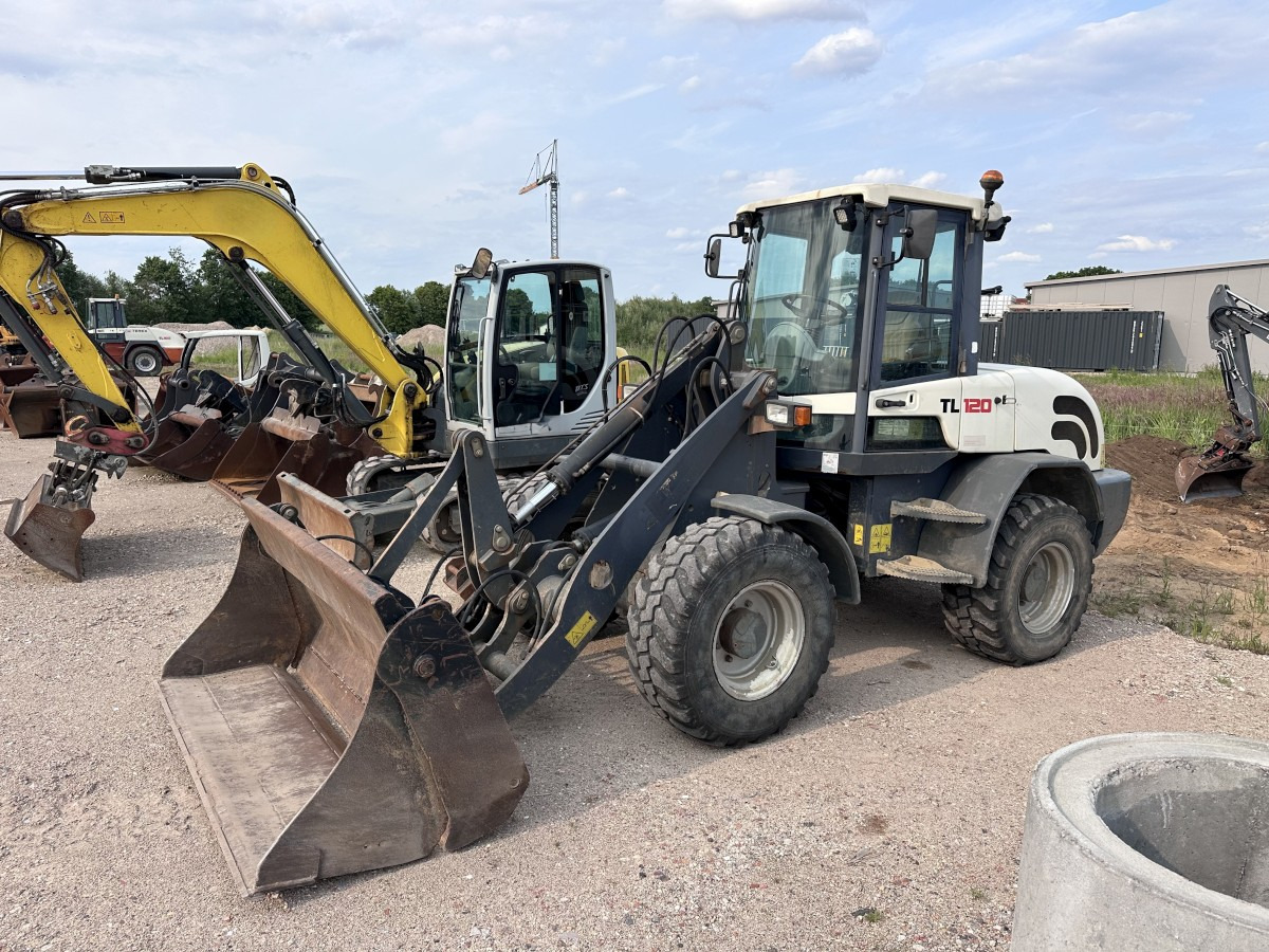 TEREX TL 120 - 30 Km/h Schaufel + Palettengabel Top ! - Radlader: das Bild 3 TEREX TL 120 - 30 Km/h Schaufel + Palettengabel Top ! - Radlader: das Bild 3