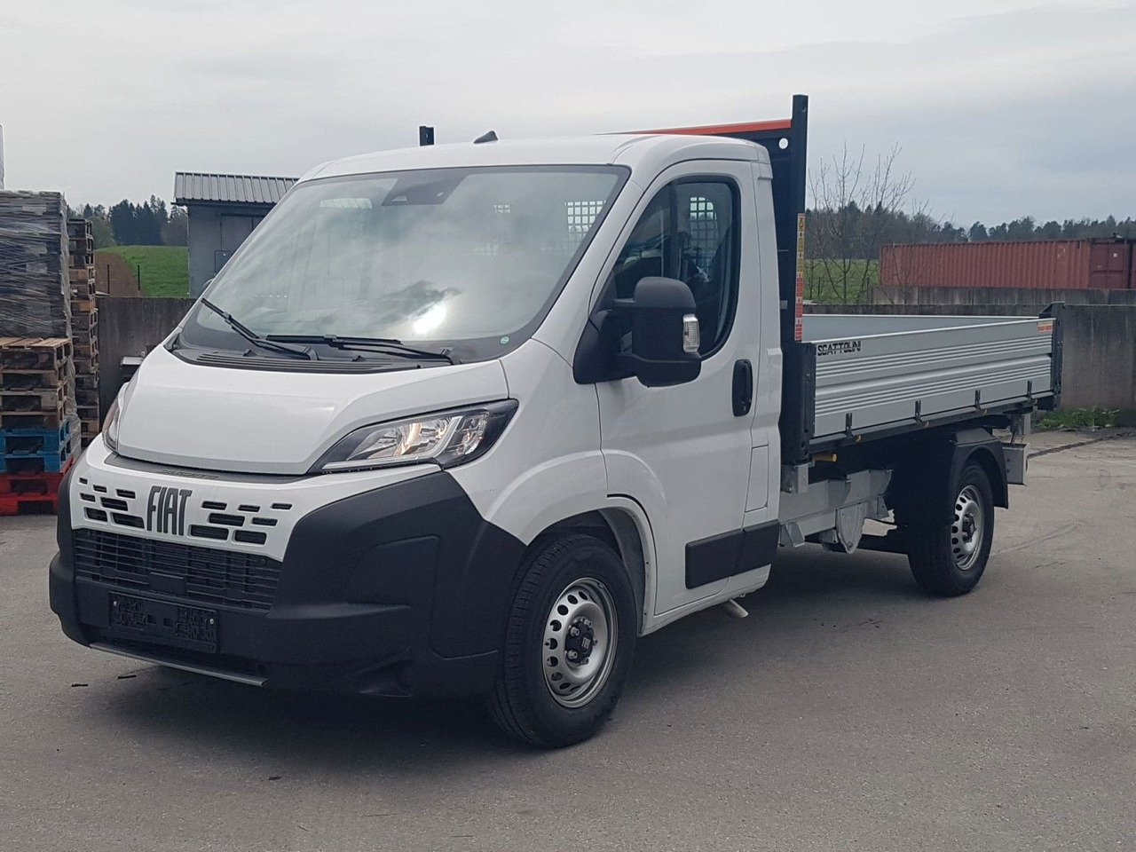 Fiat Ducato 35H L2H1 EKA 3-Seiten-Kipper 180 PS AHK - Kipper Transporter: das Bild 1 Fiat Ducato 35H L2H1 EKA 3-Seiten-Kipper 180 PS AHK - Kipper Transporter: das Bild 1