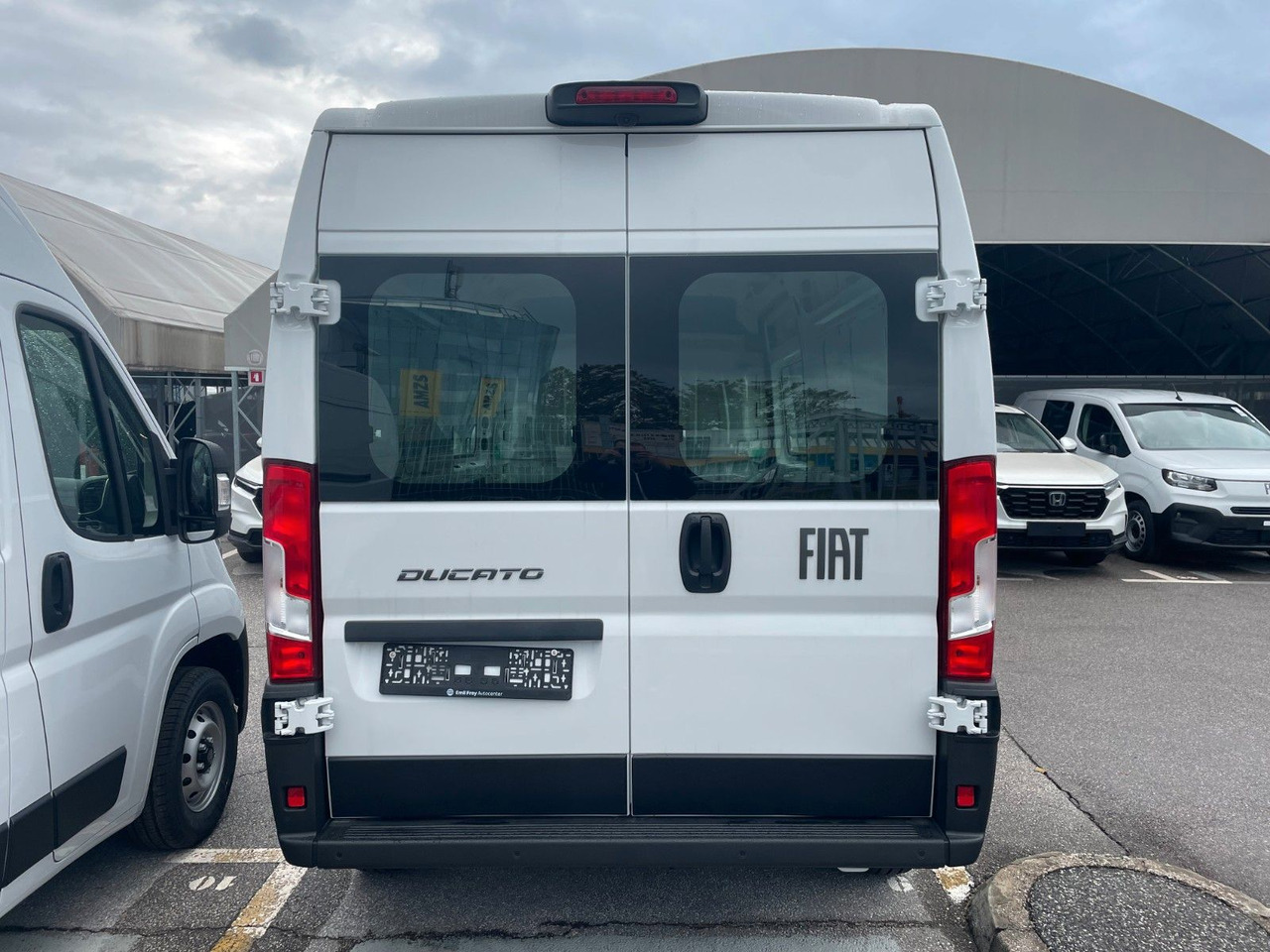 Fiat Ducato 35H L3H2 180 Teilverglast KaWa 2025 - Kastenwagen: das Bild 5 Fiat Ducato 35H L3H2 180 Teilverglast KaWa 2025 - Kastenwagen: das Bild 5