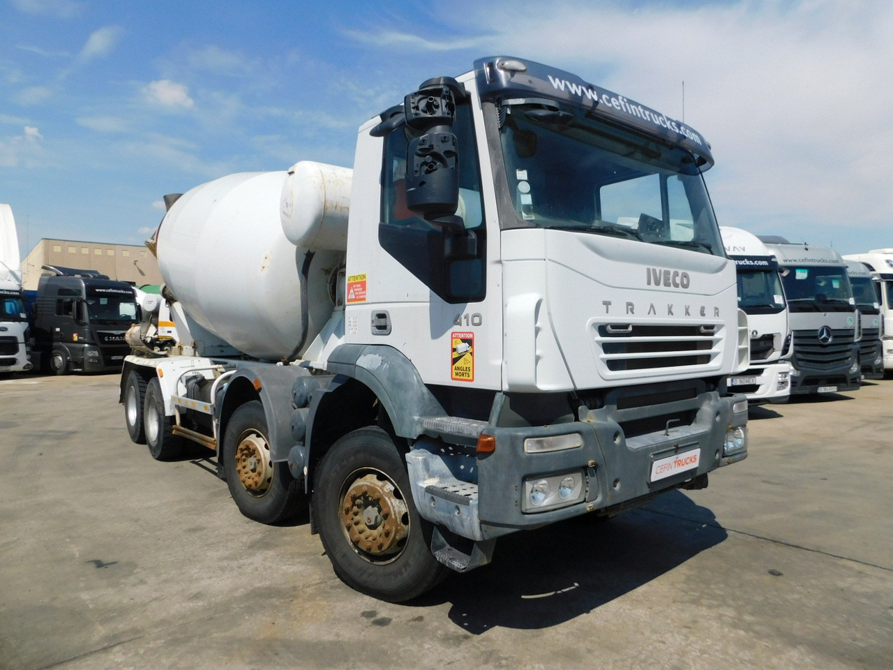 Iveco Trakker ad340t41b - Fahrmischer: das Bild 2 Iveco Trakker ad340t41b - Fahrmischer: das Bild 2