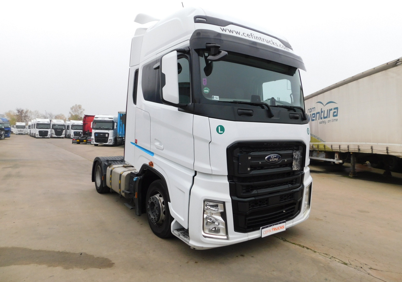 Ford F max ll 4x2 scab e6 12tx2620 - Sattelzugmaschine: das Bild 2 Ford F max ll 4x2 scab e6 12tx2620 - Sattelzugmaschine: das Bild 2