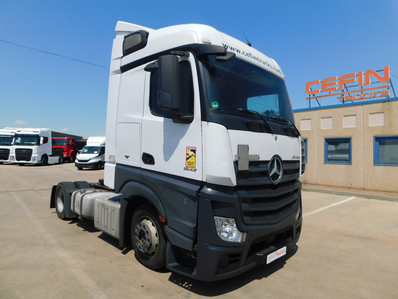Mercedes Actros - Sattelzugmaschine: das Bild 2 Mercedes Actros - Sattelzugmaschine: das Bild 2