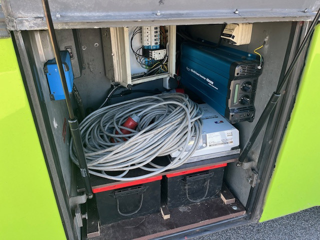 NEOPLAN N316 Ü - Koferenz-, Ausstellungsbus - Wohnmobil - Bus: das Bild 3 NEOPLAN N316 Ü - Koferenz-, Ausstellungsbus - Wohnmobil - Bus: das Bild 3