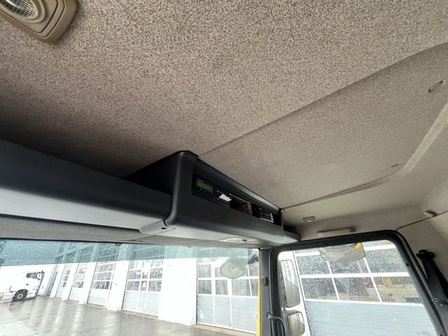 MAN TGL 12.220 4x2 BL Euro6 Klima Luftfeder - Plane LKW: das Bild 3 MAN TGL 12.220 4x2 BL Euro6 Klima Luftfeder - Plane LKW: das Bild 3