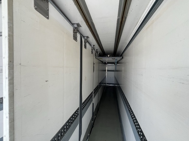 MAN TGS 26.460 6x2-4 Euro6 Klima Navi Luftfeder - Kühlkoffer LKW: das Bild 2 MAN TGS 26.460 6x2-4 Euro6 Klima Navi Luftfeder - Kühlkoffer LKW: das Bild 2