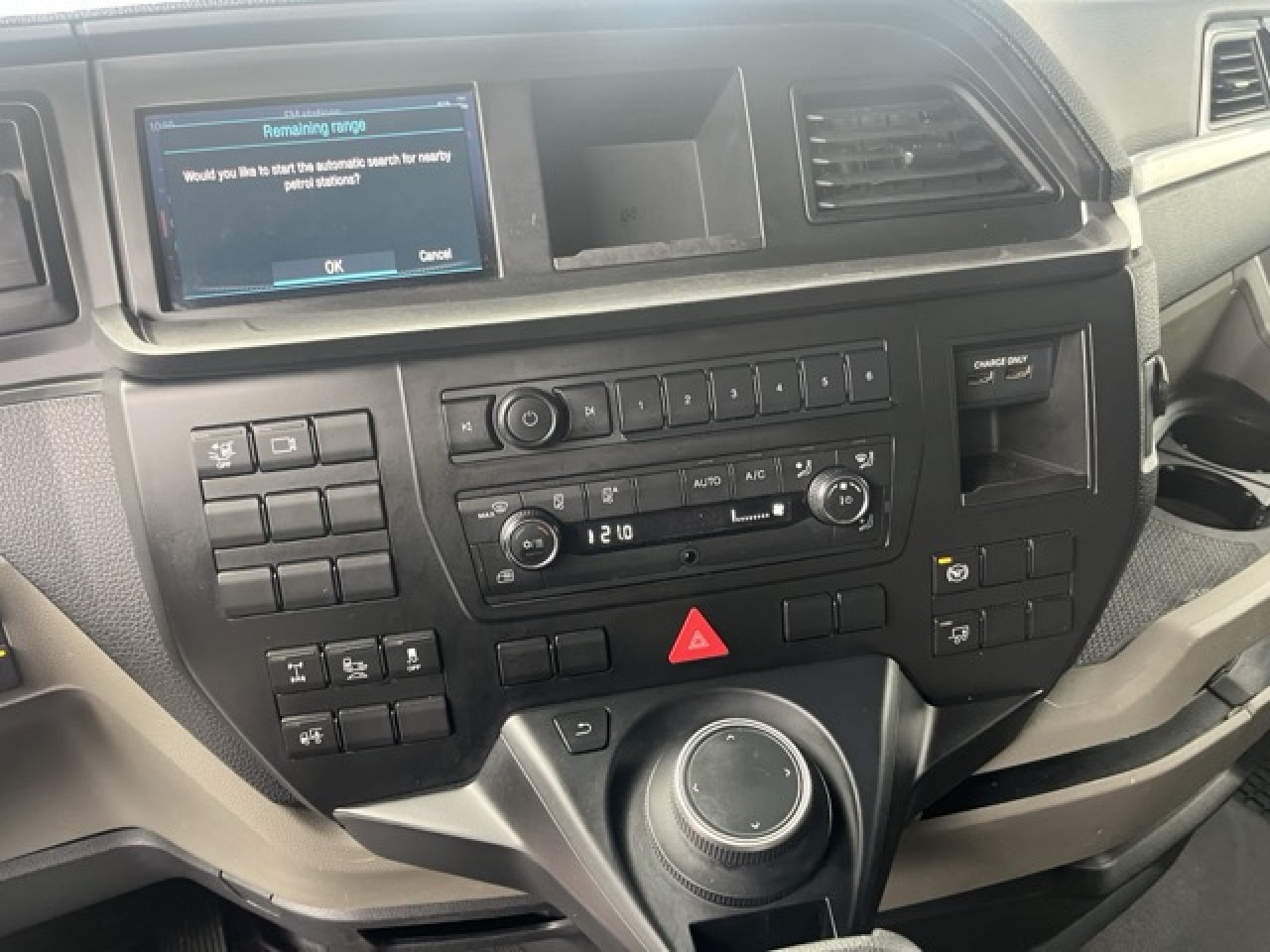 MAN TGX 18.510 4x2 LL SA - Vollgarantie MAN bis 01.202 - Sattelzugmaschine: das Bild 4 MAN TGX 18.510 4x2 LL SA - Vollgarantie MAN bis 01.202 - Sattelzugmaschine: das Bild 4