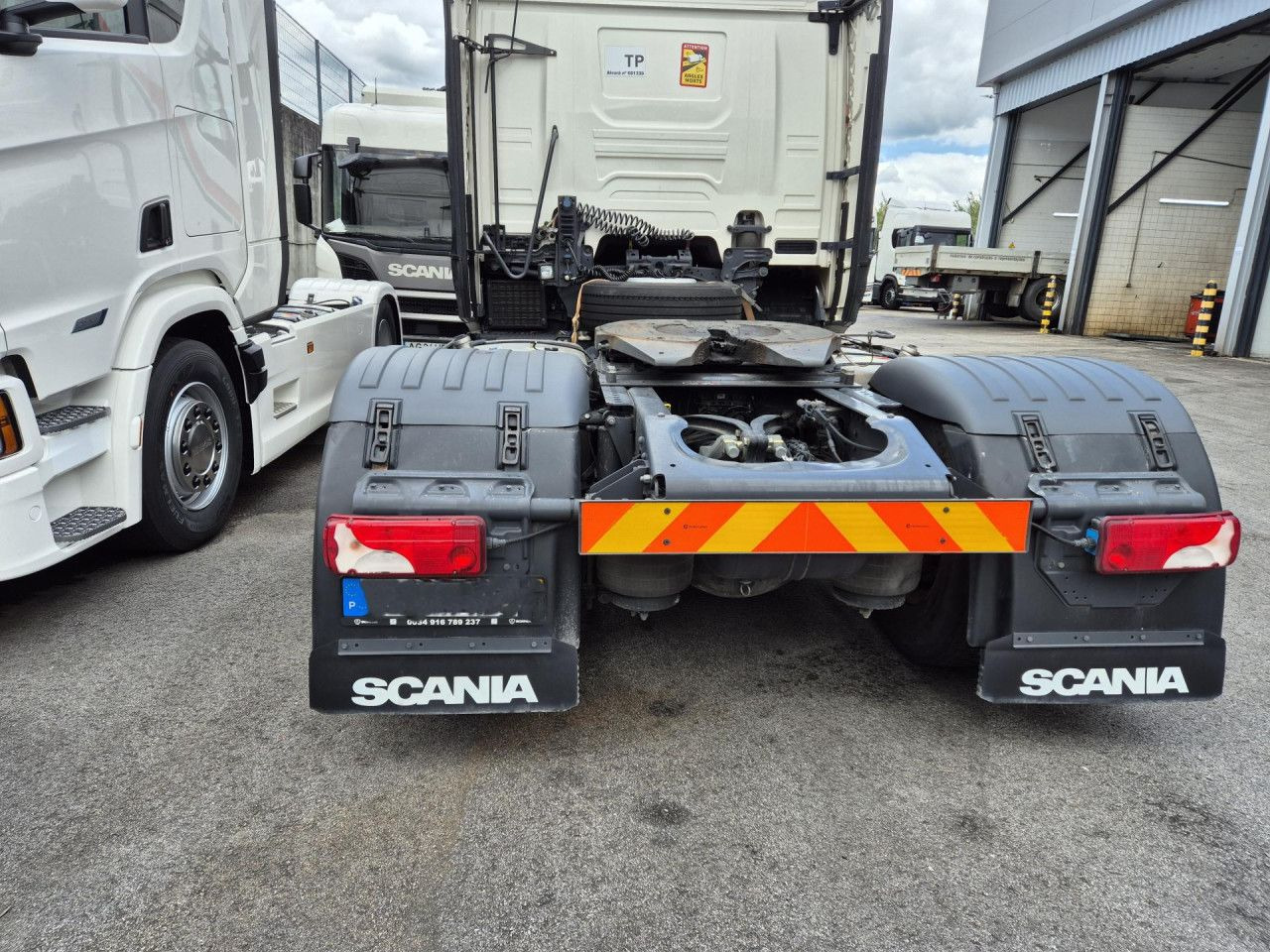 Scania R 450 - Sattelzugmaschine: das Bild 4 Scania R 450 - Sattelzugmaschine: das Bild 4