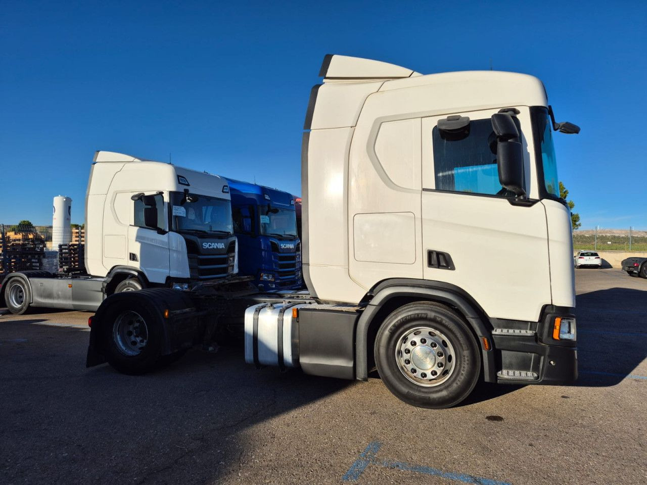 Scania R 450 - Sattelzugmaschine: das Bild 2 Scania R 450 - Sattelzugmaschine: das Bild 2