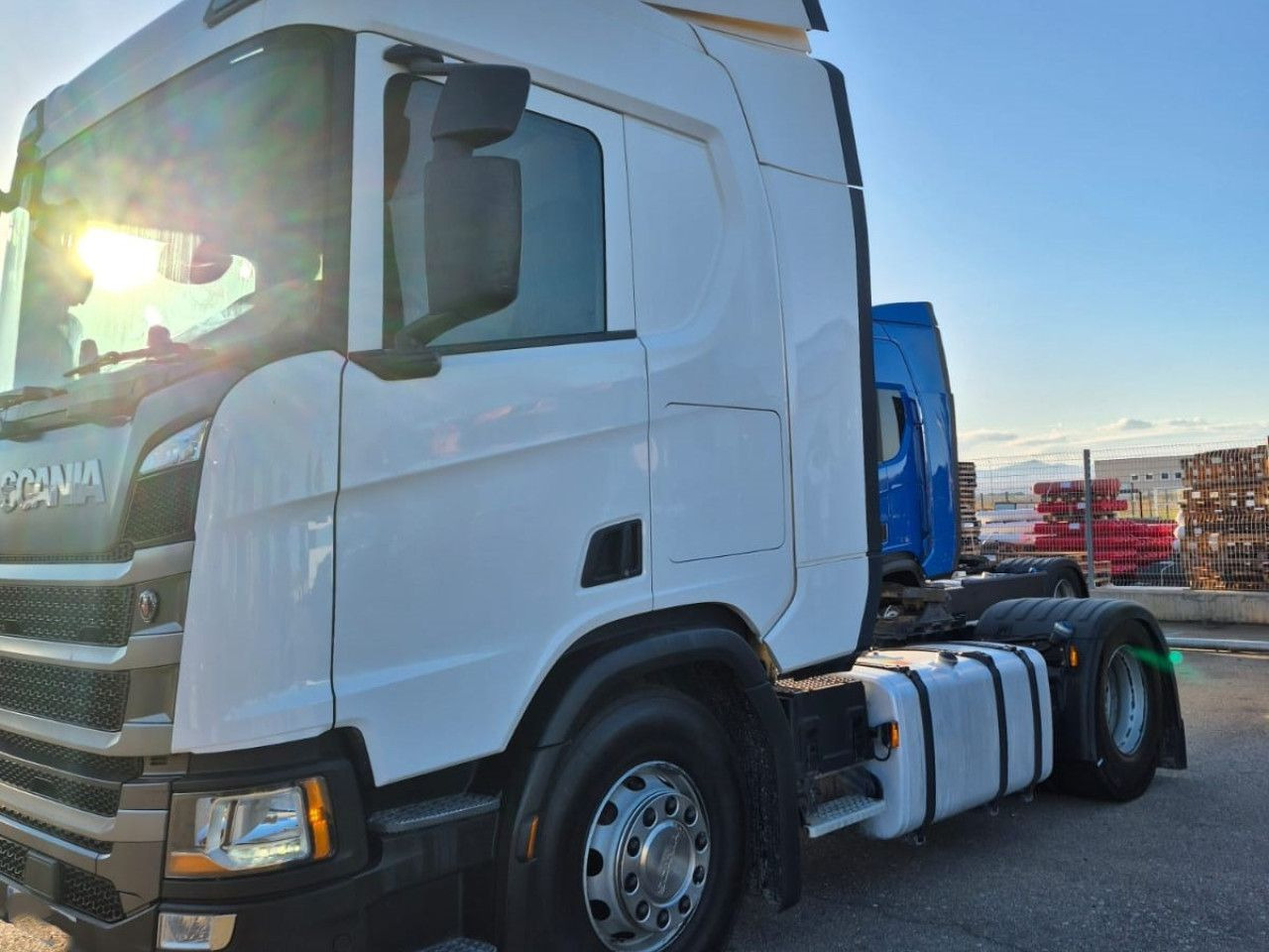 Scania R 450 - Sattelzugmaschine: das Bild 3 Scania R 450 - Sattelzugmaschine: das Bild 3