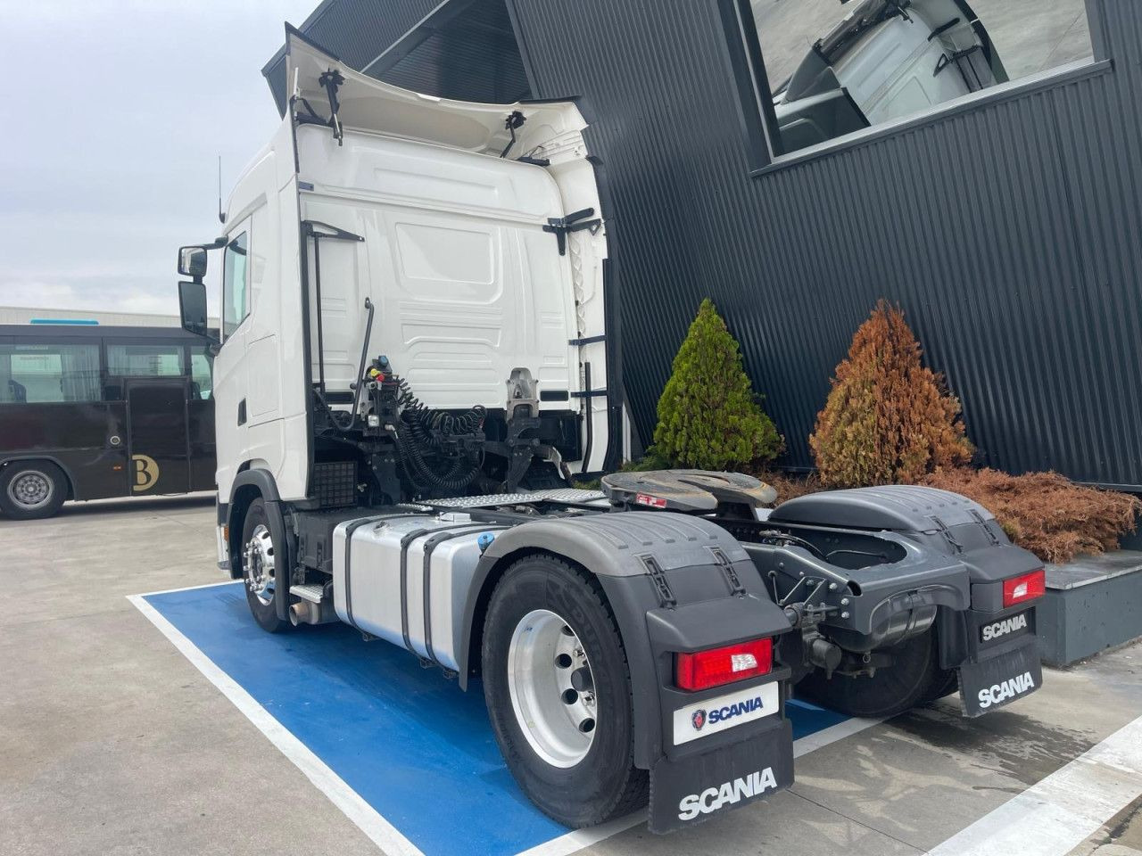 Scania S 450 - Sattelzugmaschine: das Bild 4 Scania S 450 - Sattelzugmaschine: das Bild 4