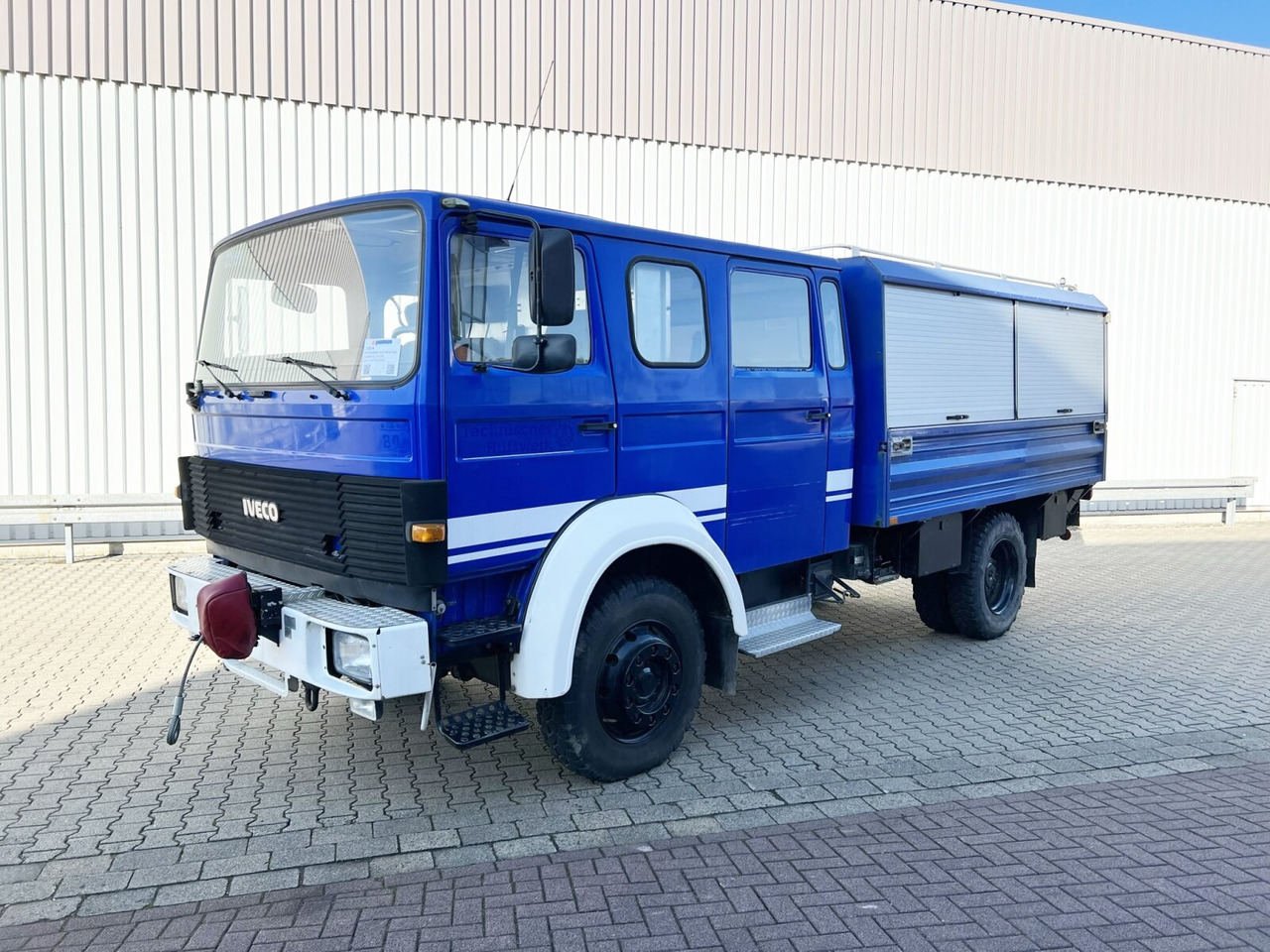 120-23 AW 4x4 Doka 120-23 AW 4x4 Doka, V8-Motor, Gerätewagen, Seilwinde - Feuerwehrfahrzeug: das Bild 1 120-23 AW 4x4 Doka 120-23 AW 4x4 Doka, V8-Motor, Gerätewagen, Seilwinde - Feuerwehrfahrzeug: das Bild 1