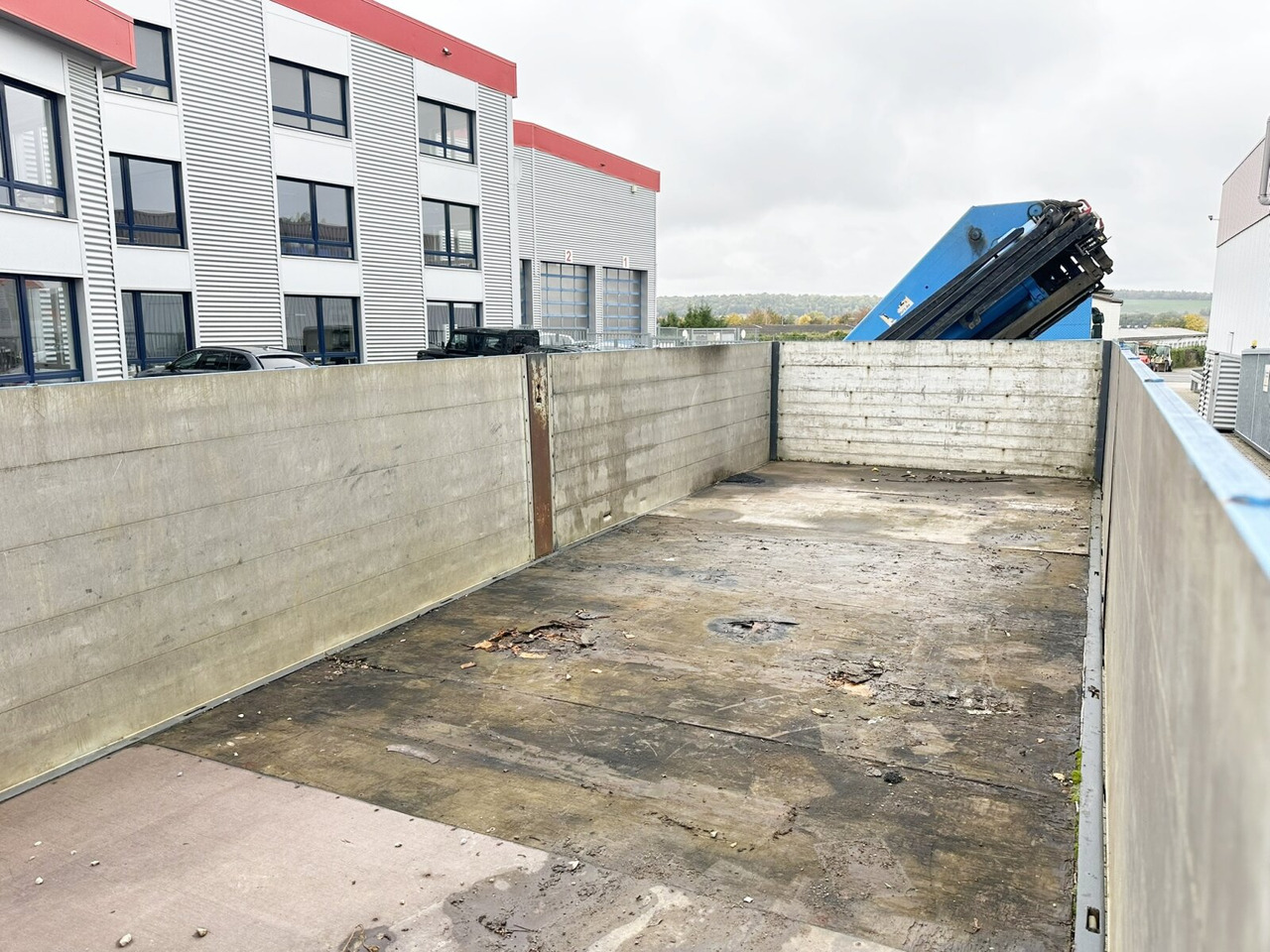 2-Achs Pritschenanhänger 2-Achs Pritschenanhänger - Pritschenanhänger/ Plattformanhänger: das Bild 4 2-Achs Pritschenanhänger 2-Achs Pritschenanhänger - Pritschenanhänger/ Plattformanhänger: das Bild 4