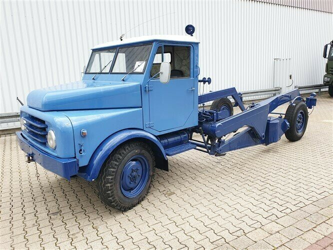 AL 28 Ruthmann Hubwagen, 2,5t, 4x2 AL 28 Ruthmann Hubwagen, 2,5t, 4x2 - Absetzkipper: das Bild 1 AL 28 Ruthmann Hubwagen, 2,5t, 4x2 AL 28 Ruthmann Hubwagen, 2,5t, 4x2 - Absetzkipper: das Bild 1