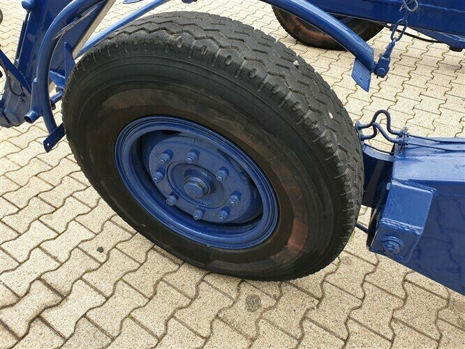 AL 28 Ruthmann Hubwagen, 2,5t, 4x2 AL 28 Ruthmann Hubwagen, 2,5t, 4x2 - Absetzkipper: das Bild 2 AL 28 Ruthmann Hubwagen, 2,5t, 4x2 AL 28 Ruthmann Hubwagen, 2,5t, 4x2 - Absetzkipper: das Bild 2