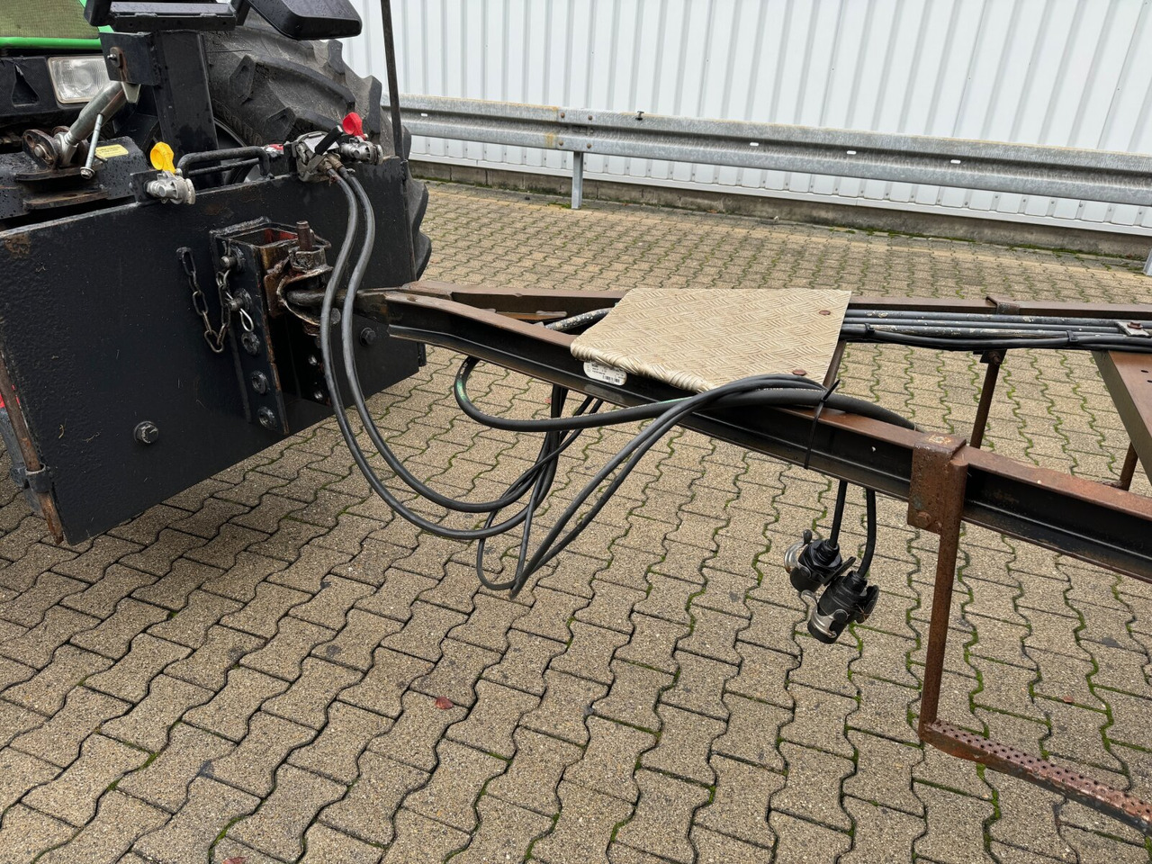 Andere 3-Seiten-Kippanhänger HEUSER 3-Seiten-Kippanhänger - Kipper Anhänger: das Bild 2 Andere 3-Seiten-Kippanhänger HEUSER 3-Seiten-Kippanhänger - Kipper Anhänger: das Bild 2