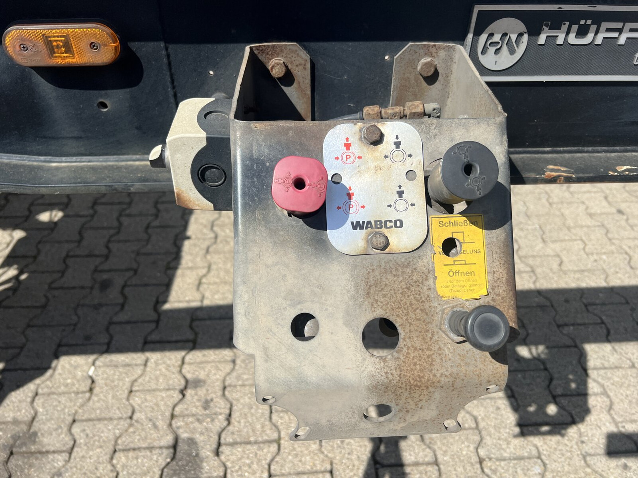Andere HSA 18.65 Schlittenabroller HUEFFERMANN HSA 18.65 Schlittenabroller - Abrollanhänger/ Absetzanhänger: das Bild 2 Andere HSA 18.65 Schlittenabroller HUEFFERMANN HSA 18.65 Schlittenabroller - Abrollanhänger/ Absetzanhänger: das Bild 2