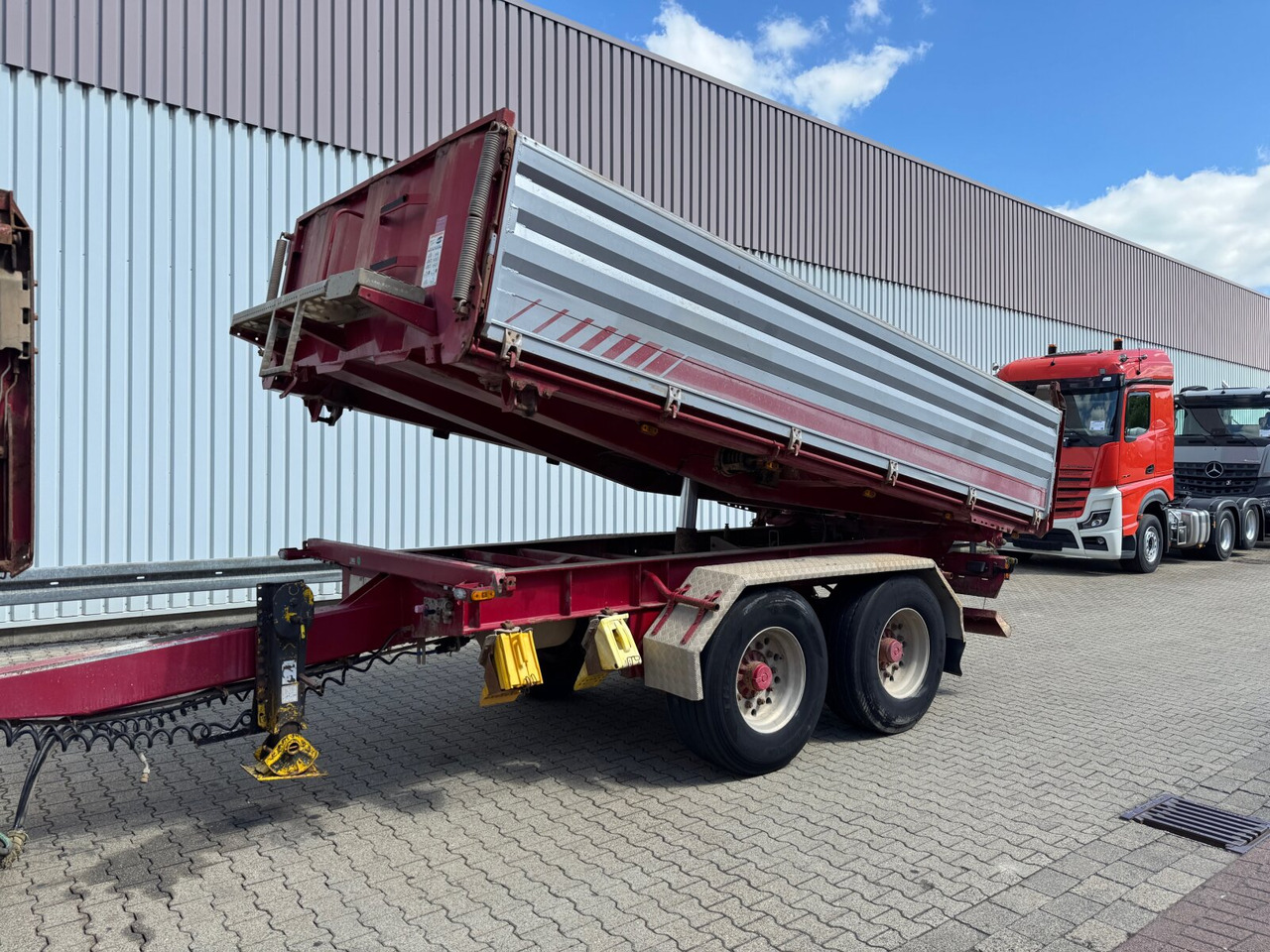 Schwarzmüller TKA-E 18 TKA-E 18, Alu-Bordwände ca. 11m³ - Anhänger: das Bild 1 Schwarzmüller TKA-E 18 TKA-E 18, Alu-Bordwände ca. 11m³ - Anhänger: das Bild 1