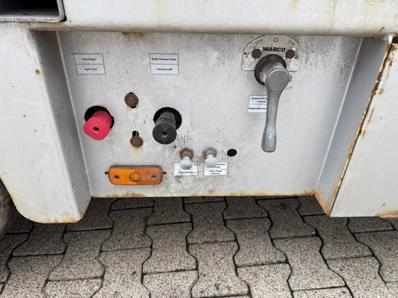 CYL 3 CYL 3, mit Lift-/Lenkachse, faltbare Rampen - Tieflader Auflieger: das Bild 5 CYL 3 CYL 3, mit Lift-/Lenkachse, faltbare Rampen - Tieflader Auflieger: das Bild 5