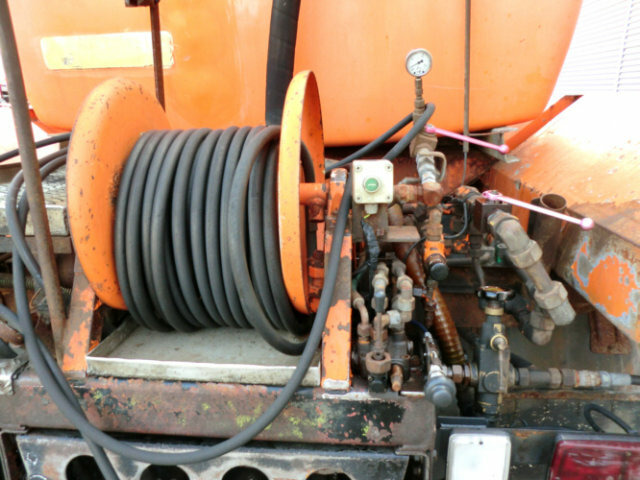 DA22, 5.000 ltr. Tank mit Pumpe Spülaufbau DA22, 5.000 ltr. Tank mit Pumpe - Lagertank: das Bild 4 DA22, 5.000 ltr. Tank mit Pumpe Spülaufbau DA22, 5.000 ltr. Tank mit Pumpe - Lagertank: das Bild 4