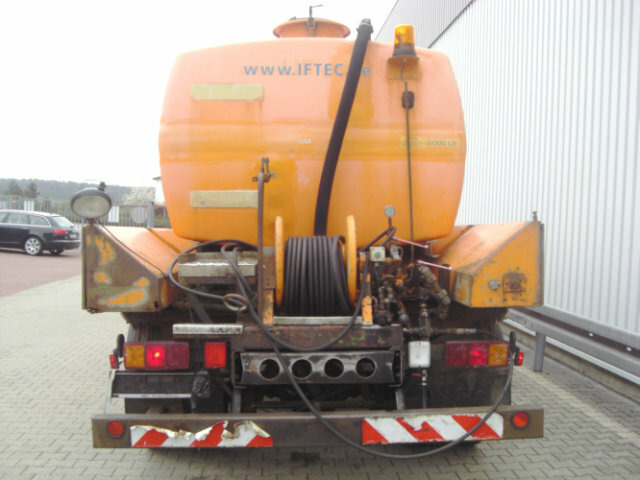 DA22, 5.000 ltr. Tank mit Pumpe Spülaufbau DA22, 5.000 ltr. Tank mit Pumpe - Lagertank: das Bild 5 DA22, 5.000 ltr. Tank mit Pumpe Spülaufbau DA22, 5.000 ltr. Tank mit Pumpe - Lagertank: das Bild 5