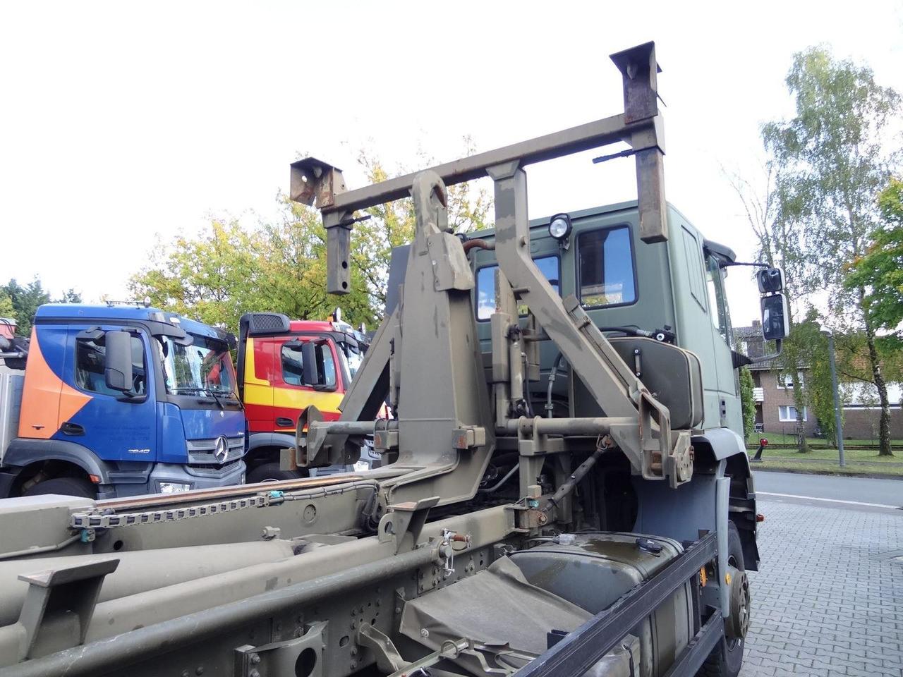 EuroTrakker 260E44W 6X6 EuroTrakker 260E44W 6X6, Retarder, ADR - Abrollkipper: das Bild 5 EuroTrakker 260E44W 6X6 EuroTrakker 260E44W 6X6, Retarder, ADR - Abrollkipper: das Bild 5