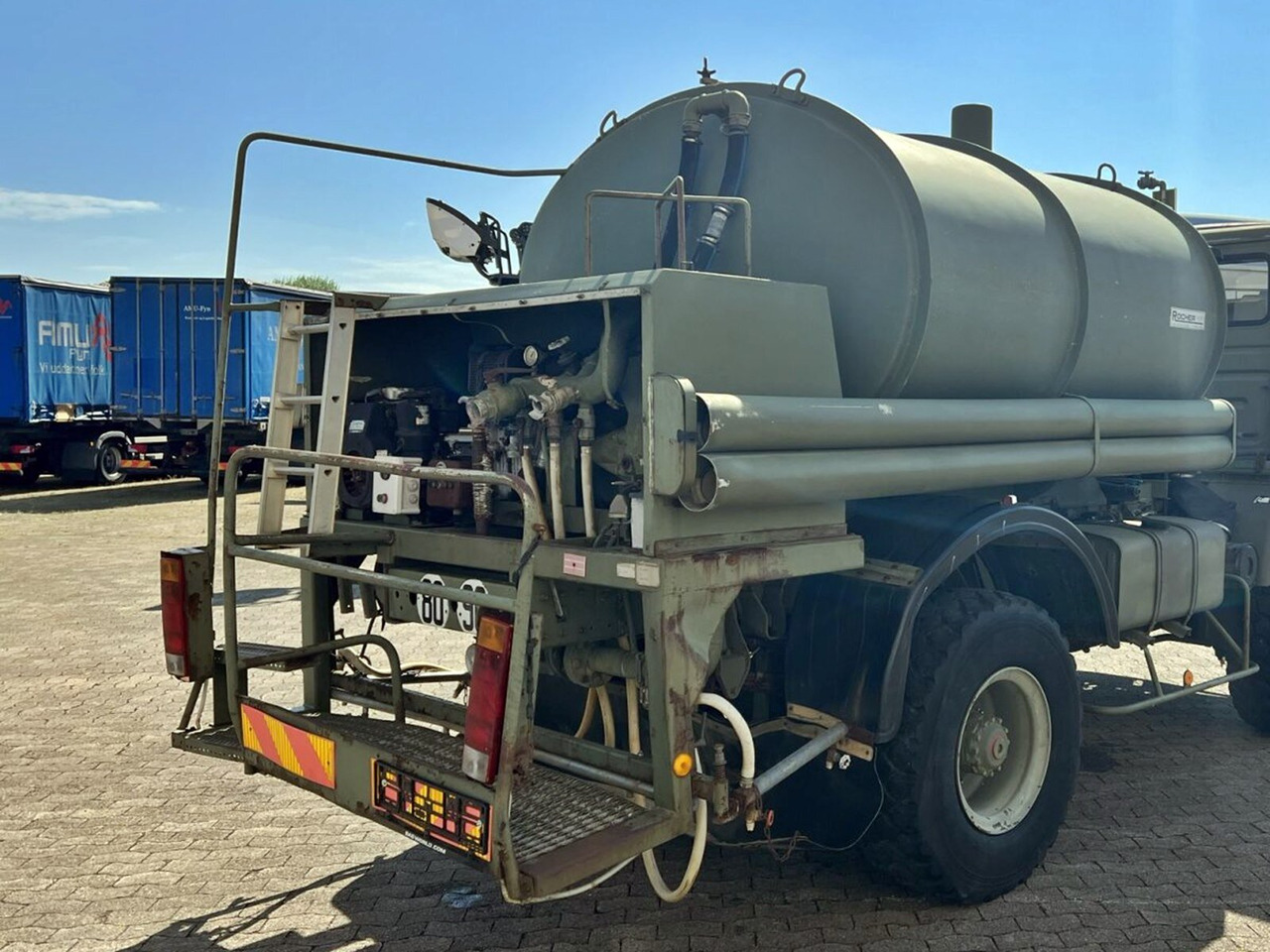 FF 95 E 18 WR 4x4 FF 95 E 18 WR 4x4, 6000l Wassertank – Leasing FF 95 E 18 WR 4x4 FF 95 E 18 WR 4x4, 6000l Wassertank: das Bild 10