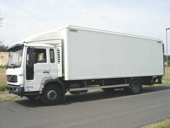 FL 6-12 4x2 FL 6-12 4x2, 4x vorhanden! - Koffer LKW: das Bild 2 FL 6-12 4x2 FL 6-12 4x2, 4x vorhanden! - Koffer LKW: das Bild 2