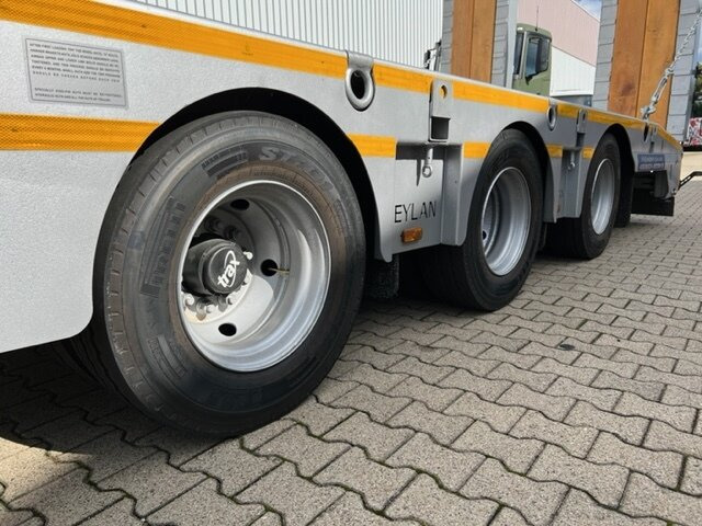 FSML 2 B1 FSML 2 B1 mit Liftachse - Tieflader Auflieger: das Bild 2 FSML 2 B1 FSML 2 B1 mit Liftachse - Tieflader Auflieger: das Bild 2