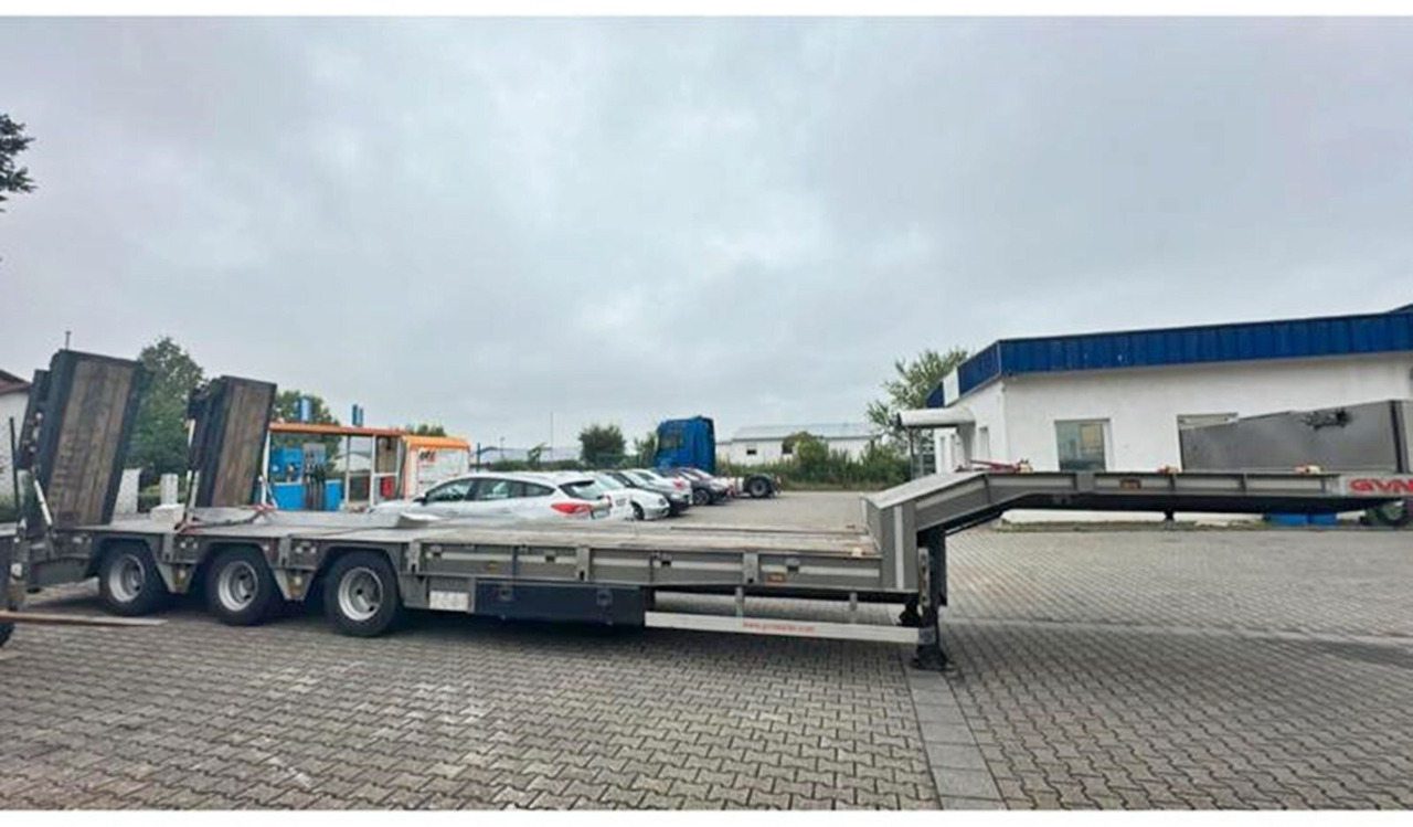 GVN Trailer 329 GVN Trailer 329 - Tieflader Auflieger: das Bild 3 GVN Trailer 329 GVN Trailer 329 - Tieflader Auflieger: das Bild 3