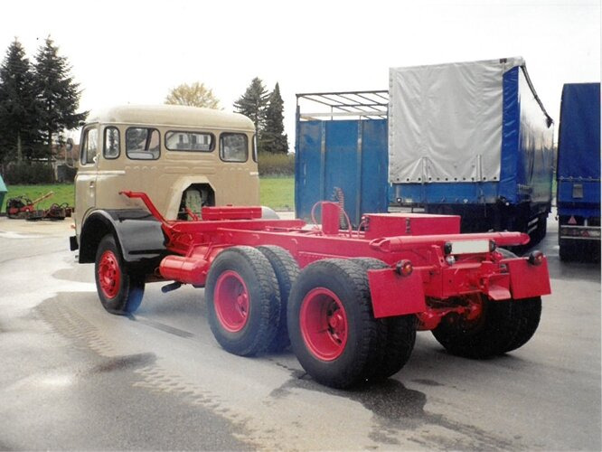 HENSCHEL HS 20 TS 6x4 HENSCHEL HS 20 TS 6x4 - Kipper: das Bild 3 HENSCHEL HS 20 TS 6x4 HENSCHEL HS 20 TS 6x4 - Kipper: das Bild 3