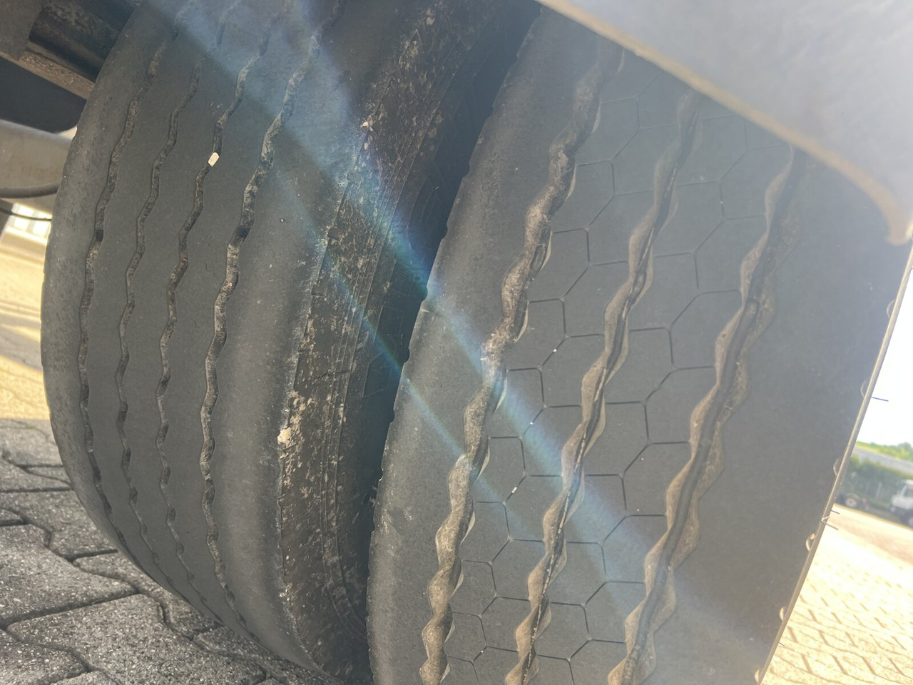 HSA 18.65 Schlittenabroller HUEFFERMANN HSA 18.65 Schlittenabroller - Abrollanhänger/ Absetzanhänger: das Bild 4 HSA 18.65 Schlittenabroller HUEFFERMANN HSA 18.65 Schlittenabroller - Abrollanhänger/ Absetzanhänger: das Bild 4