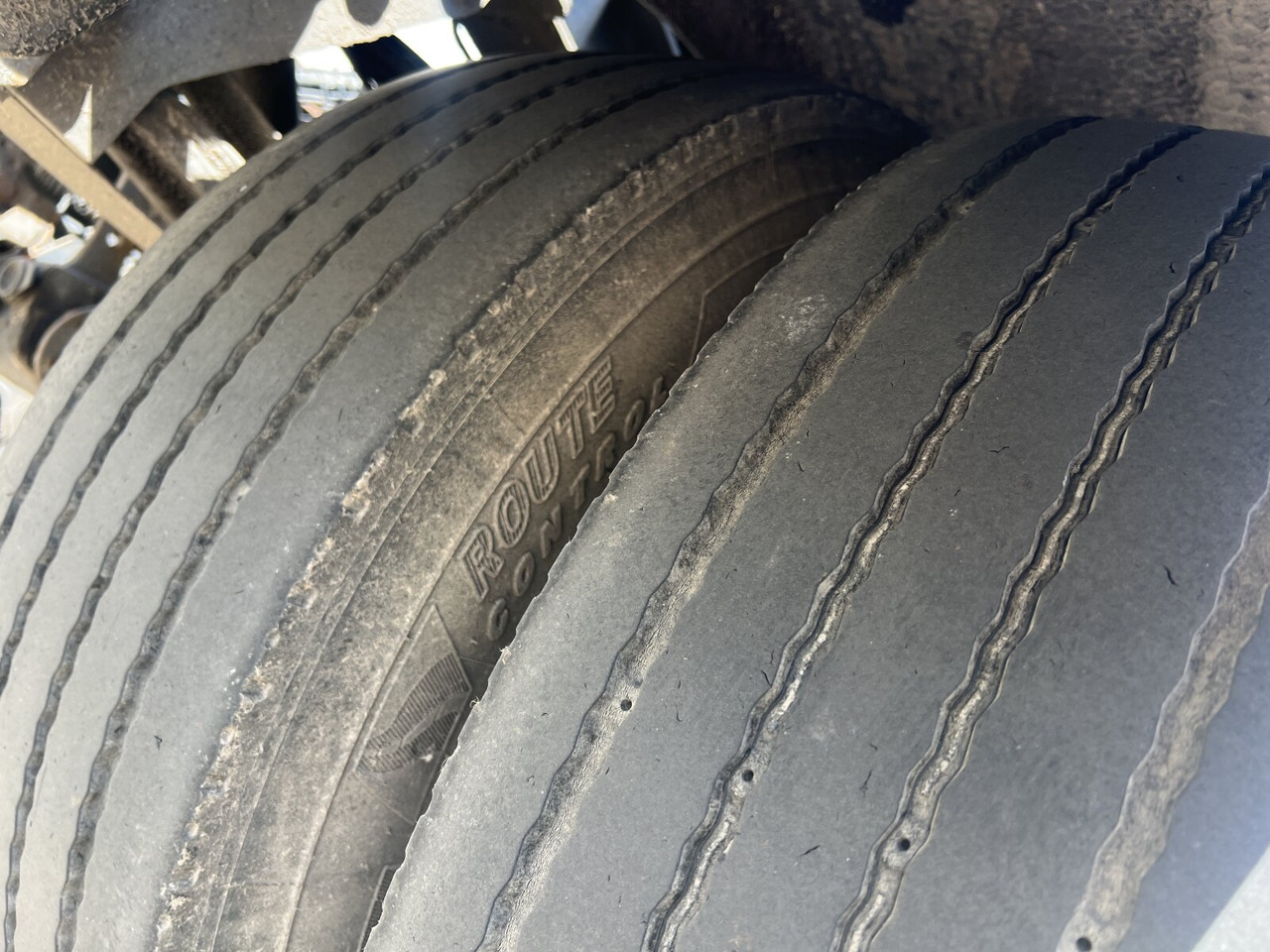 HSA 18.65 Schlittenabroller HUEFFERMANN HSA 18.65 Schlittenabroller - Abrollanhänger/ Absetzanhänger: das Bild 4 HSA 18.65 Schlittenabroller HUEFFERMANN HSA 18.65 Schlittenabroller - Abrollanhänger/ Absetzanhänger: das Bild 4